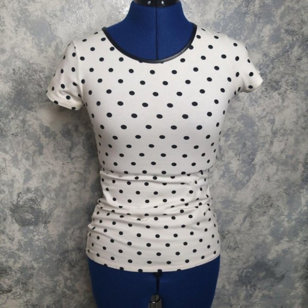 Express Polka Dot short sleeves Tee- XS